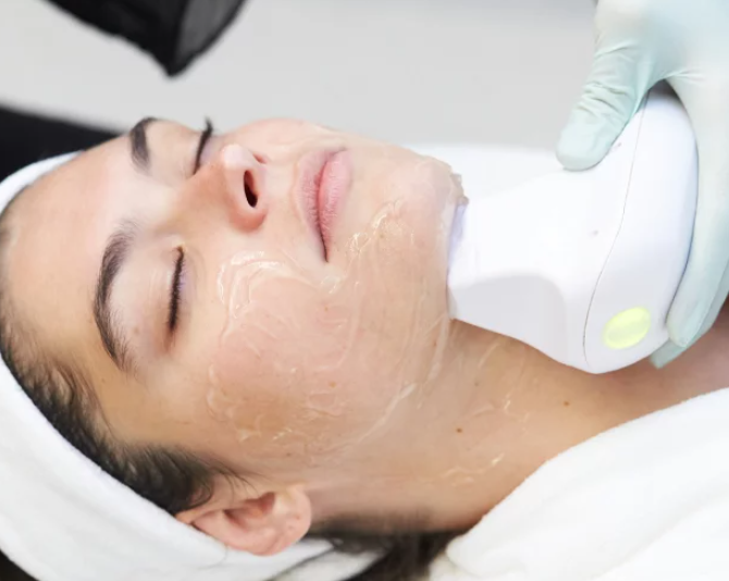 Ultrasonic Skin Tightening (EndyMed Pure)